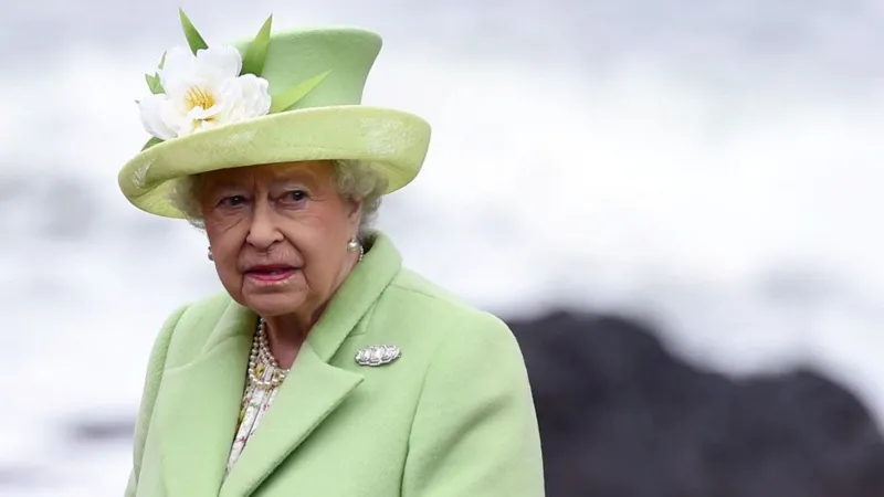 Queen Elizabeth II’s Thoughts on Orange Marches Revealed in State Papers