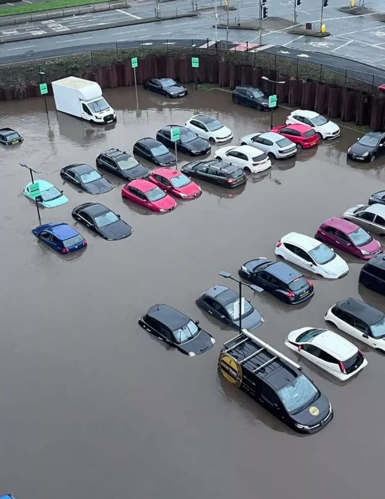 Cars outside Meadow Mill in Stockport (Image: submitted)