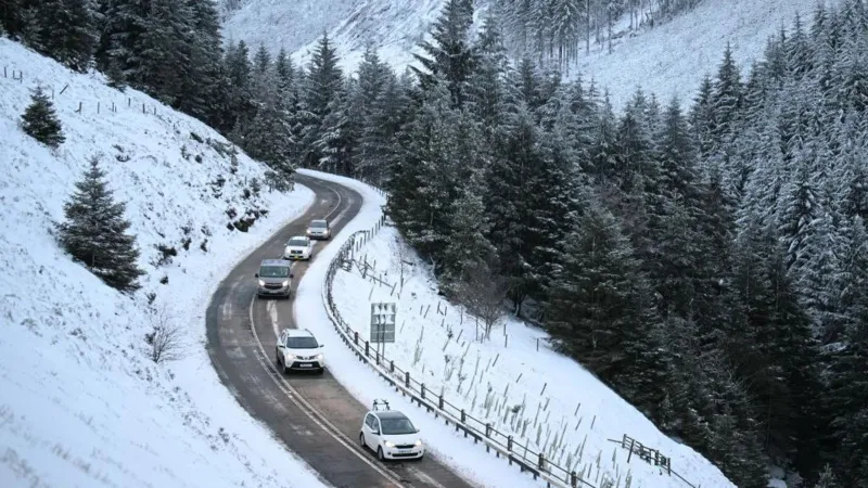 Manchester Airport reopens runways after snow