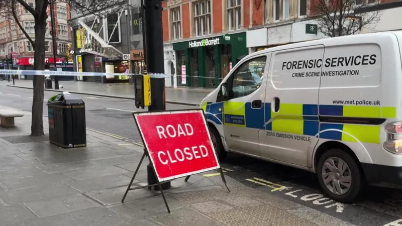 Man stabbed on Oxford Street on New Year's Day